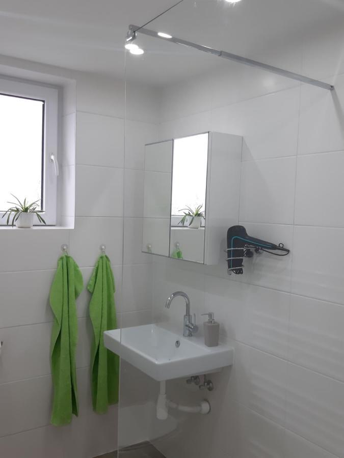 Eisenstadt Apartments エクステリア 写真