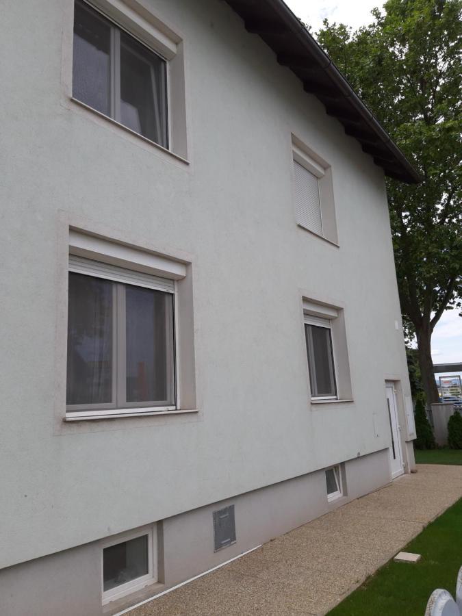 Eisenstadt Apartments エクステリア 写真